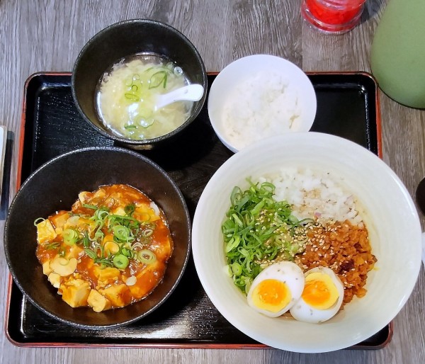 「まぜ坦々麺 890円」@麺道 半田店の写真
