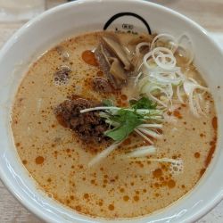 期間限定担々麺