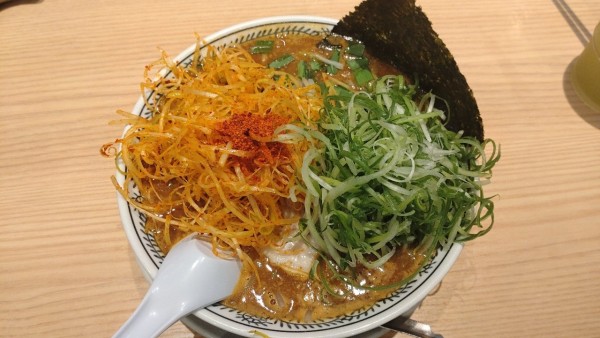 「辛ねぎ味噌ラーメン（ねぎトッピング）」@丸源ラーメン 新鎌ケ谷店の写真