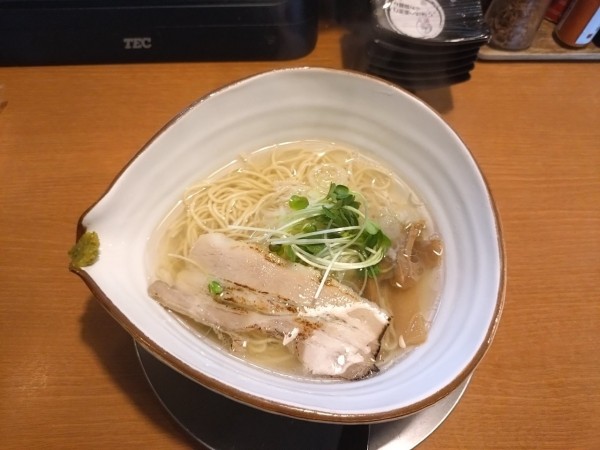 「鯛塩ラーメン800円」@麺屋 軌跡 本店の写真