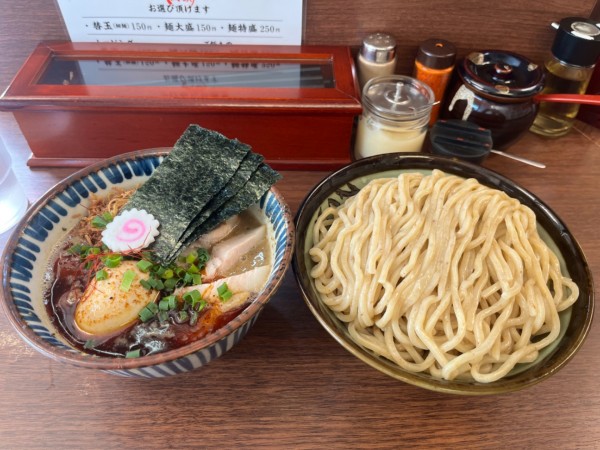 「特製辛搾り中盛（冷）」@つけめん 三三㐂の写真