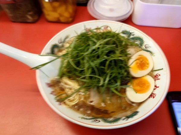 「九条ねぎらーめん大盛」@ラーメン魁力屋 船橋成田街道店の写真