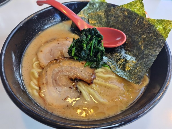 「とんこつしょうゆ　並　※硬め」@麺屋 壱の写真