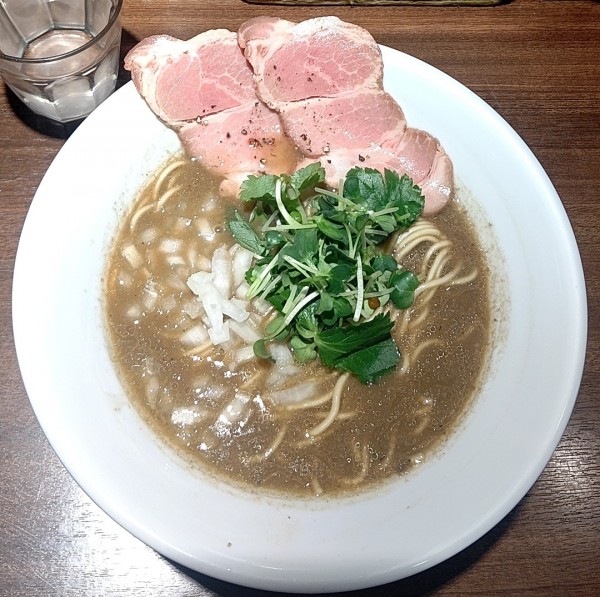 「濃厚烏賊煮干し中華そば醤油880円 替え玉220円」@麺屋 ねむ瑠の写真