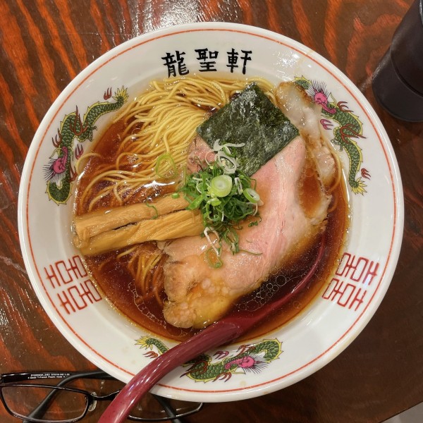 「醤油ラーメン（細麺）並盛」@町田龍聖軒の写真