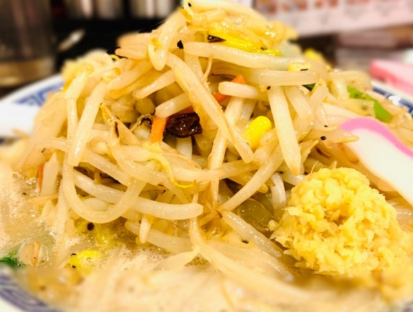 「タンメン」@トナリ 丸の内店の写真