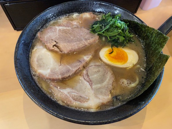 「チャーシュー麺「中盛・固め）1,100円」@麺侍 誠の写真