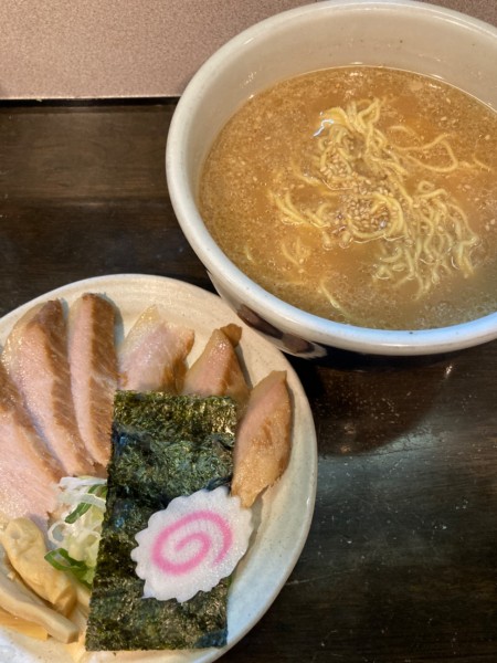 「特選とろ肉ラーメン、醤油」@らーめん 山頭火 渋谷店の写真