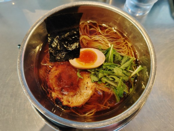 「らーめん(醤油・まろ味)」@ZUND-BARの写真