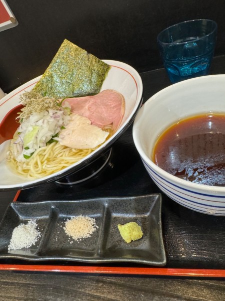 「昆布水のつけ麺(煮干)」@らぁ麺すみれ堂の写真