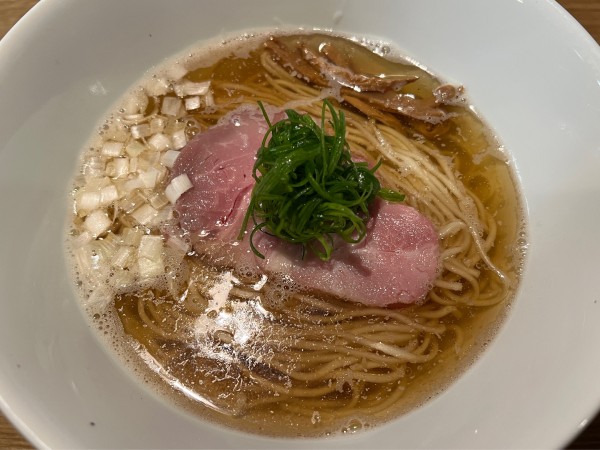 「塩らぁ麺」@のど黒らぁ麺 永屋の写真