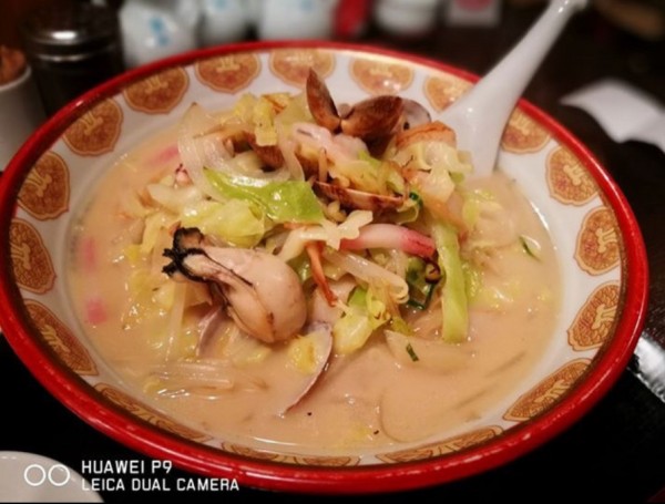 「ちゃんぽん+牡蠣トッピング」@はしばやん 道玄坂店の写真