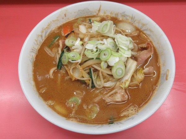 「みそバターラーメン(930円)」@中華料理 光の写真