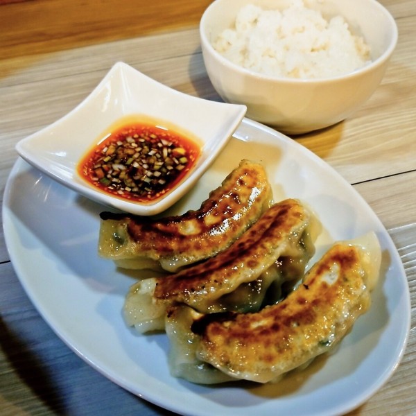 「AKIBA餃子＋半ライスセット」@麺 AKIBAの写真