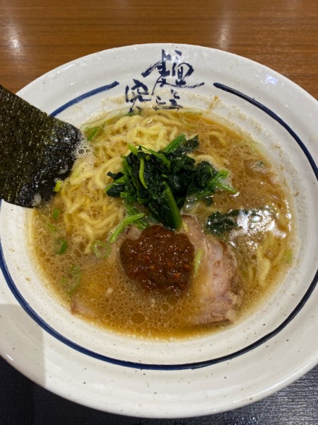 「とん辛ラーメン」@横濱家 アリオ橋本店の写真