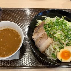 ガス郎魚介つけ汁うどん　チャーシュー＆煮卵付き