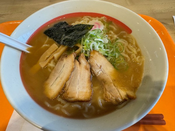 「煮干しらーめん 麺大盛り」@幸楽苑 レイクウォーク岡谷店の写真