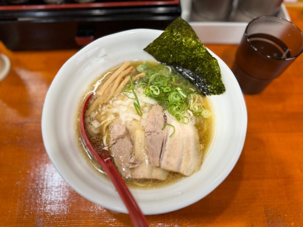 「煮干し中華そば   850円」@麺屋 銀星 穴守稲荷店の写真