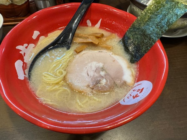 「百歩ラーメン（硬め）」@百歩ラーメン 川口店の写真
