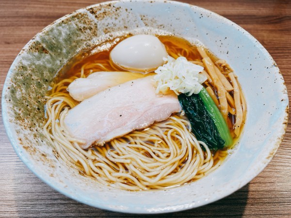「白だし醤油そば ストレート細麺」@中華そば 安至の写真