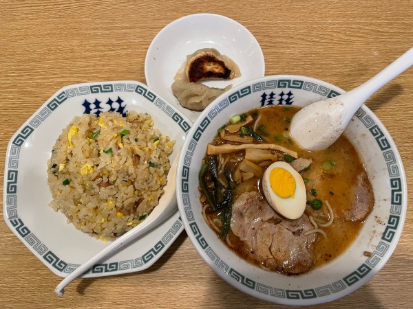 「炒飯セット」@桂花ラーメン 新宿西口店の写真