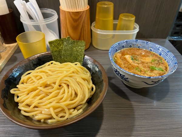 「辛つけ麺　大盛」@めん屋 桔梗の写真