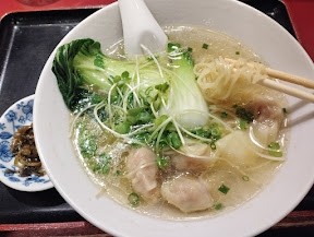 「清湯雲呑麺(雲呑=牛肉)(946)」@雲呑房の写真