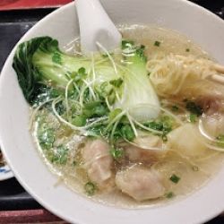 清湯雲呑麺(雲呑=牛肉)(946)