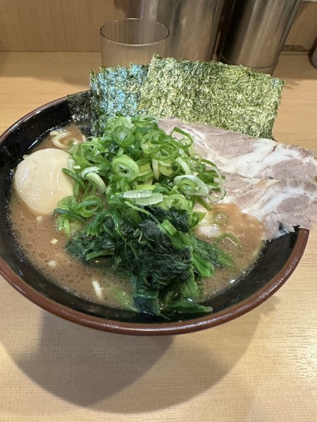 「特製ラーメン中　¥1,100」@横浜家系らーめん 武道家 賢斗の写真