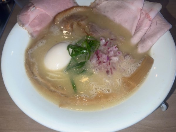 「特製鶏パイタンらーめん・塩(1290円)」@らーめん なか澤の写真