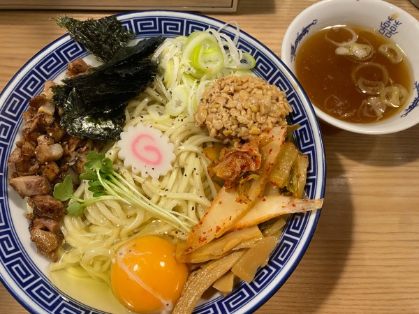 「油そば大 1000円(250g)+ジャンク250円」@油ソバ専門 アタル。の写真