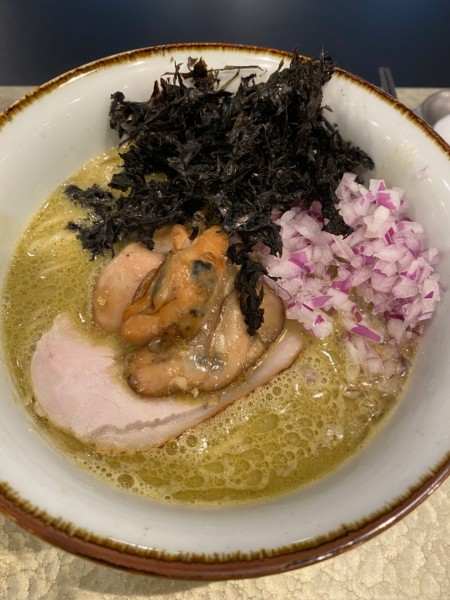 「限定C 濃厚牡蠣白湯 1300」@麺屋さすけ 本店の写真