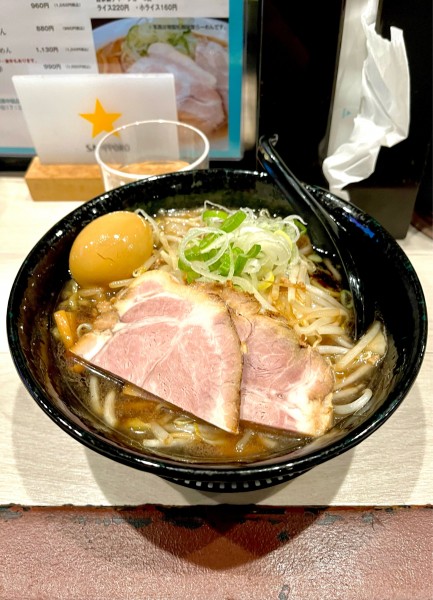 「焦がしにんにく醤油ラーメン」@札幌味噌ラーメン葵葉 荏原中延店の写真