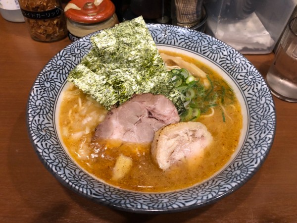 「鶏そば 500円（クーポン半額）」@青山煮干しラーメン ハレルヤの写真
