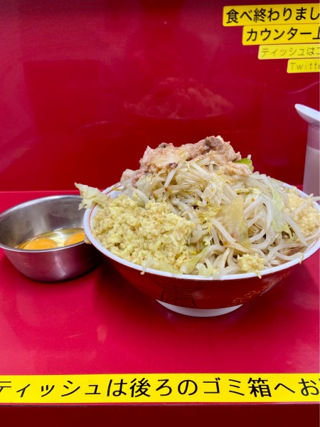 「大ラーメン＋ショウガ＋生たまご✖️2」@ラーメン二郎 越谷店の写真