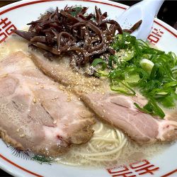 豚骨ラーメン
