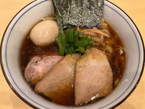 「特製軍鶏そば 醤油」@麺庭 つむぎの写真