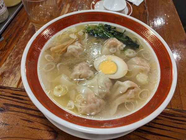 「わんたん麺ハーフ720円」@広州市場 新宿東口店の写真