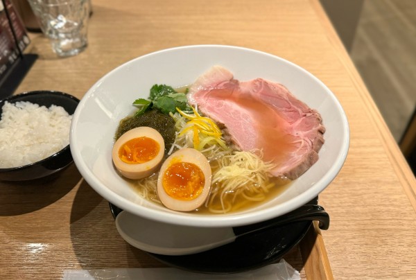 「すっぽんラーメン（白）¥1000ライス付き」@和バル 白金魚の写真