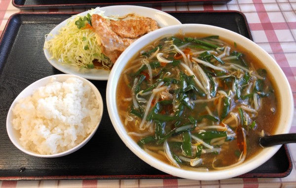 「ニララーメン+生姜焼きセット」@インター食堂 富田店の写真