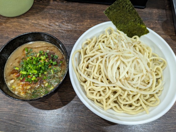 「【水・木曜日の夜限定】辛つけ麺400、2辛」@博多長浜らーめん 楓神の写真