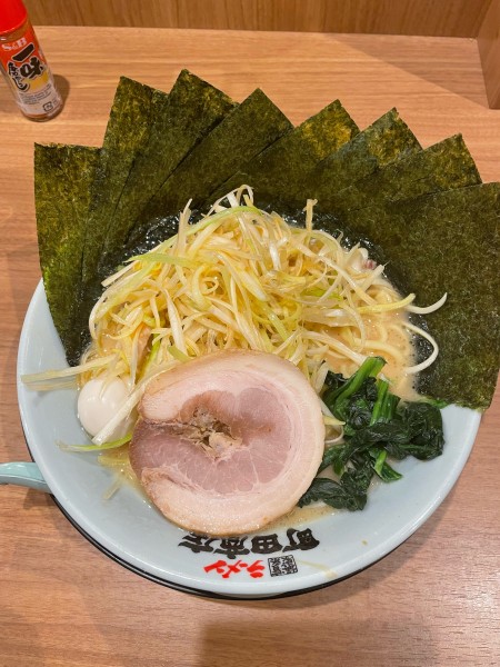 「ネギラーメン＋海苔」@町田商店 元塩町店の写真