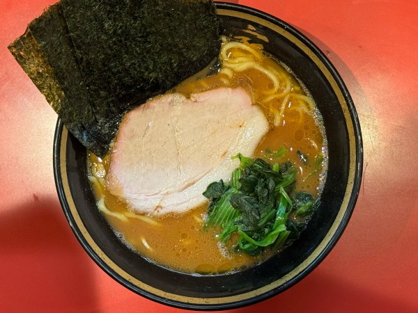 「ラーメン並」@横浜家系ラーメン 大﨑家の写真