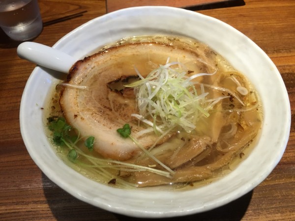 「塩ラーメン」@手打ちラーメン創房 舌笑家の写真