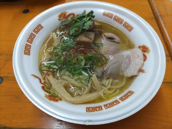 「【音仲紗良×麺屋宗】金色香味塩らぁ麺」@大つけ麺博 Presents 日本ラーメン大百科の写真