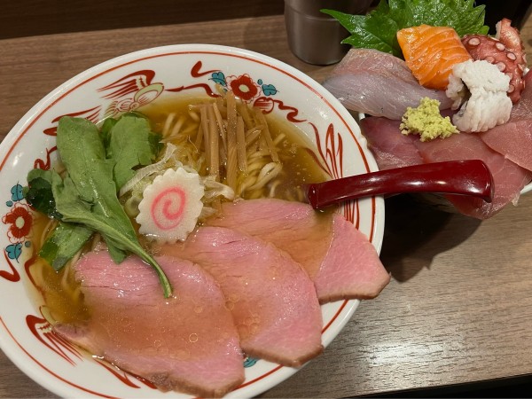 「薄口醤油ラーメン（1000円）」@がふうあんの写真