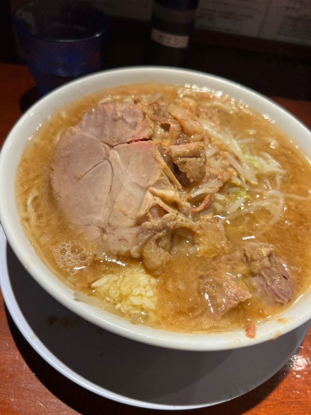 「少なめラーメン」@豚ノヴァ 国分寺本店の写真