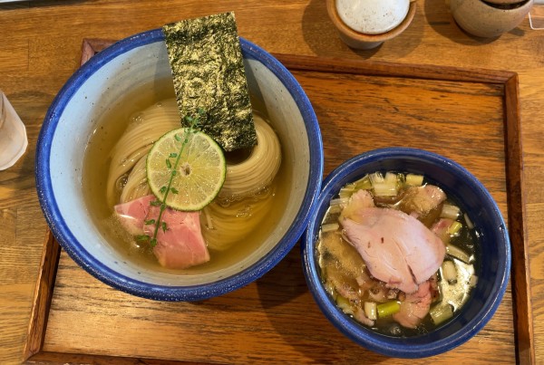 「昆布水つけめん 塩(大)ちょい肉増し &  カフェラテフロート」@YOKOKURA STOREHOUSEの写真