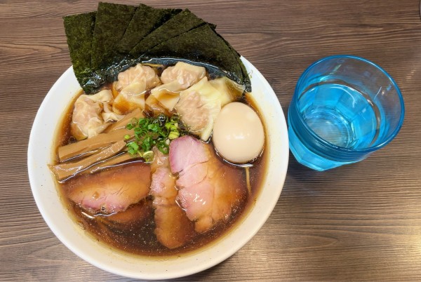 「特製中華そば with のり」@中華そば さわの写真