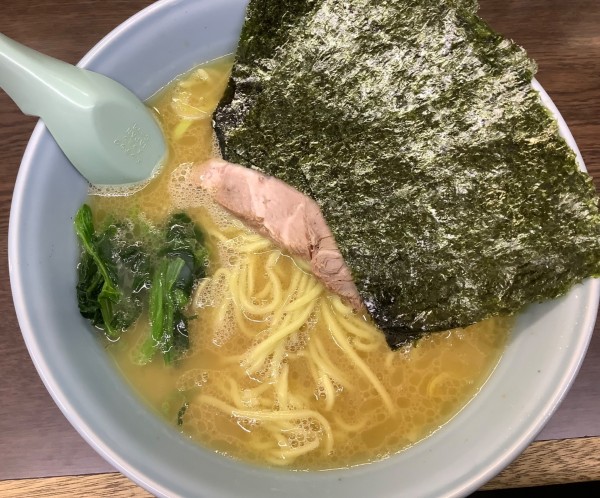 「ラーメン　中盛」@とんぱた亭 片倉町店の写真